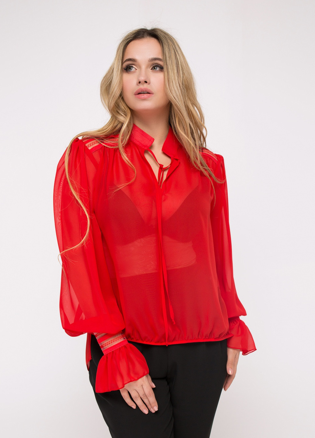 Красная демисезонная блузка Luzana