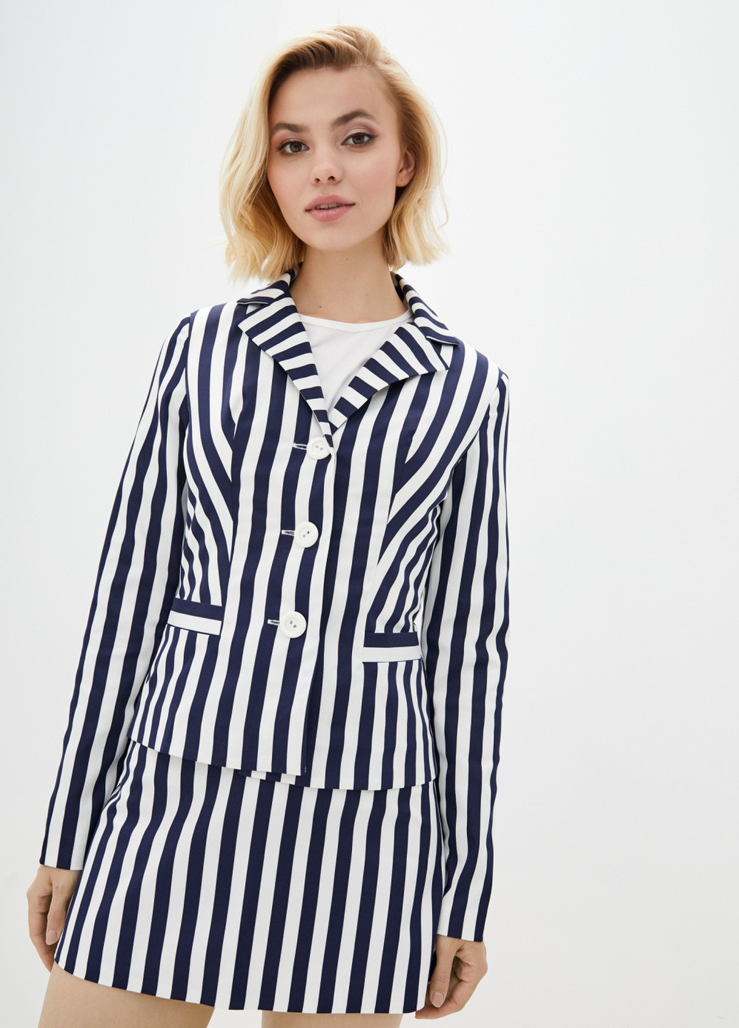 Цветной женский пиджак Luzana однотонный - всесезон