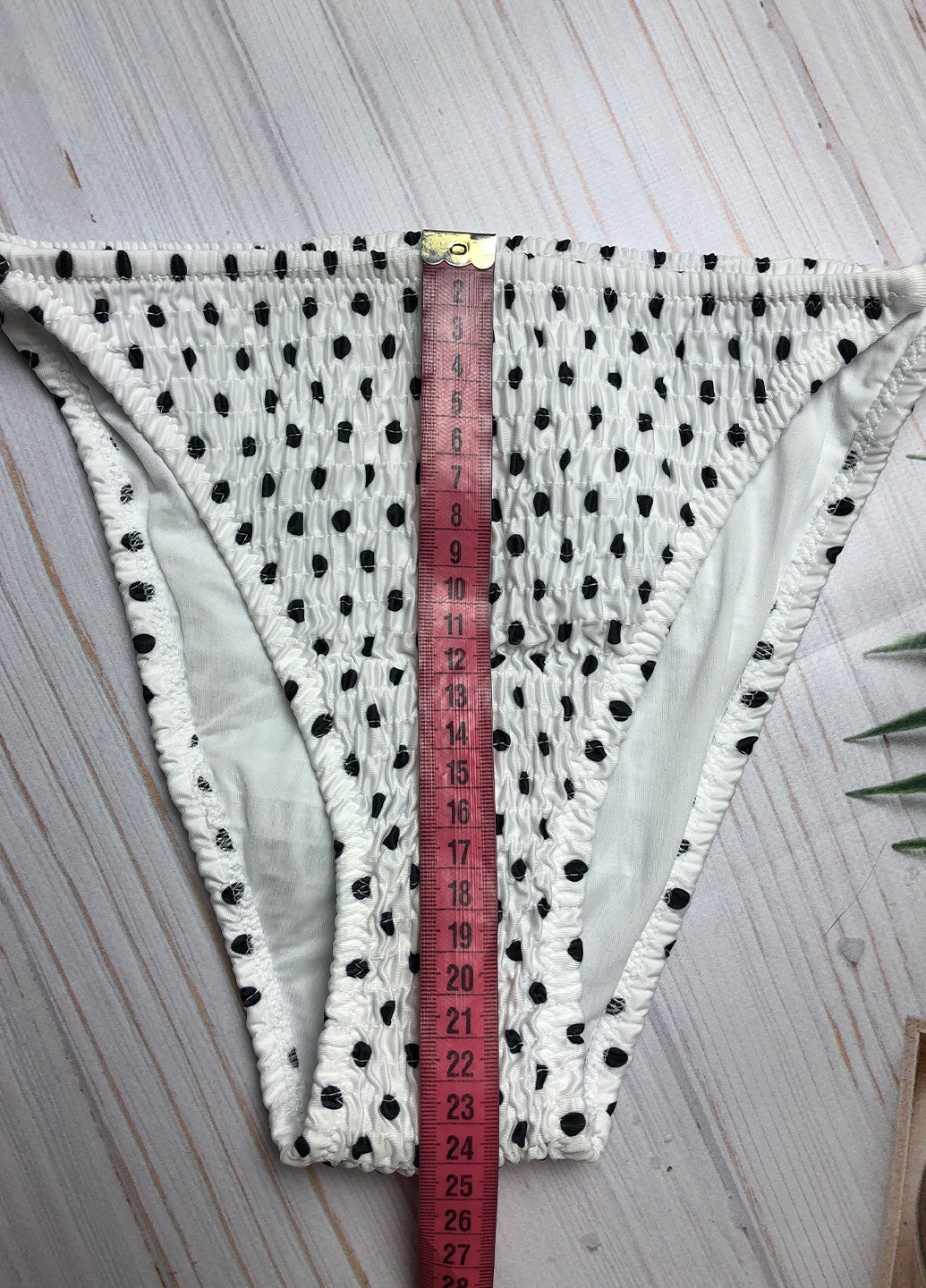 Белые женские плавки танга в черный горошек в горошек Asos