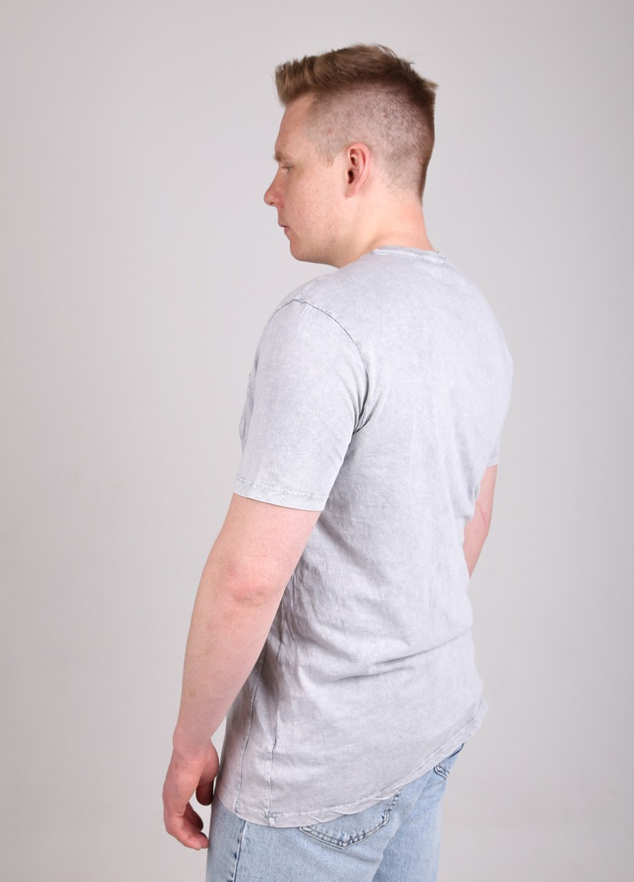 Світло-сіра футболка чоловіча світло-сіра пряма з кишенею з коротким рукавом Bagarda Прямая
