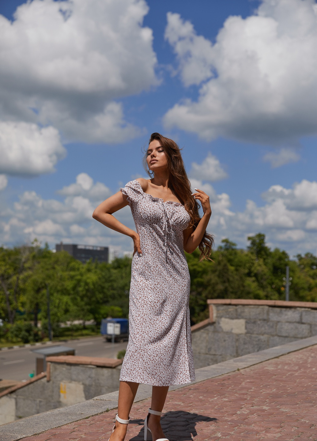 Молочное повседневный платье MN