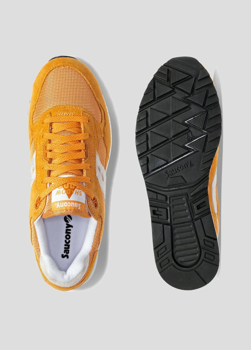 Помаранчеві кросівки всесезон Saucony