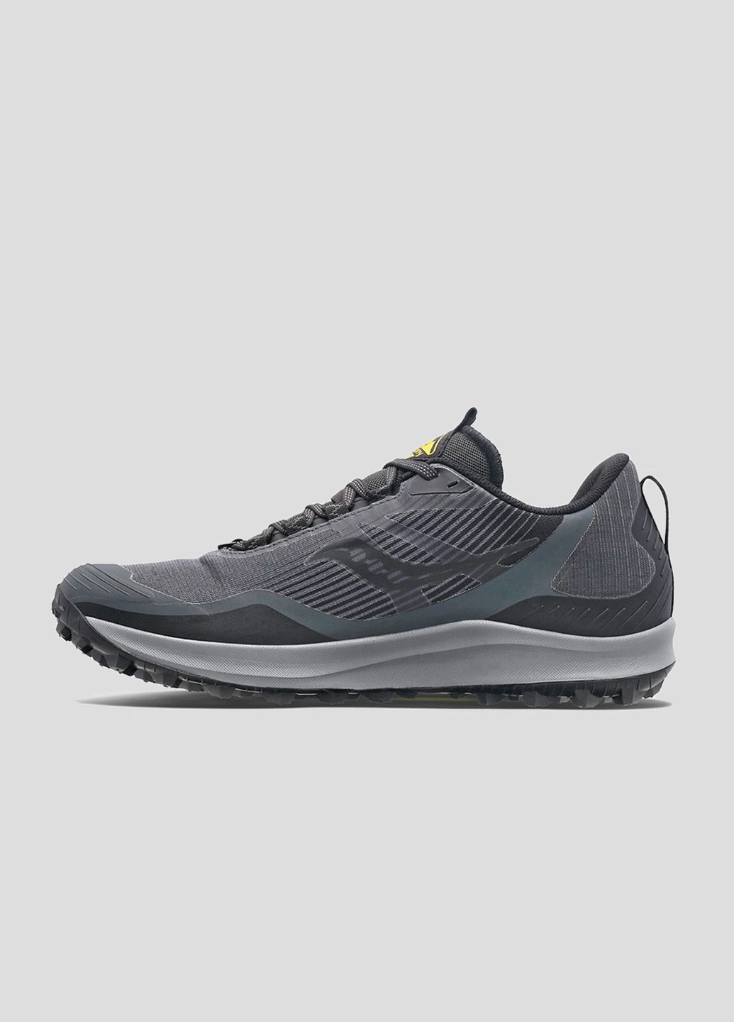 Серые всесезонные серые кроссовки peregrine 12 gtx для тренировок Saucony