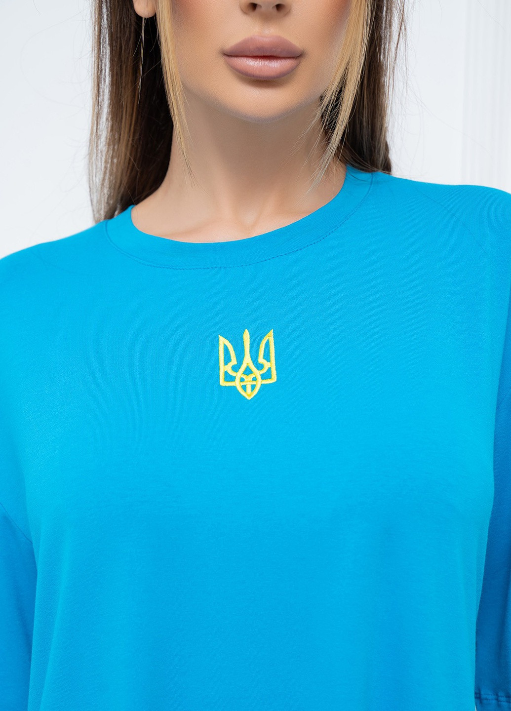 Голубая летняя футболка женская с коротким рукавом ISSA PLUS 13930