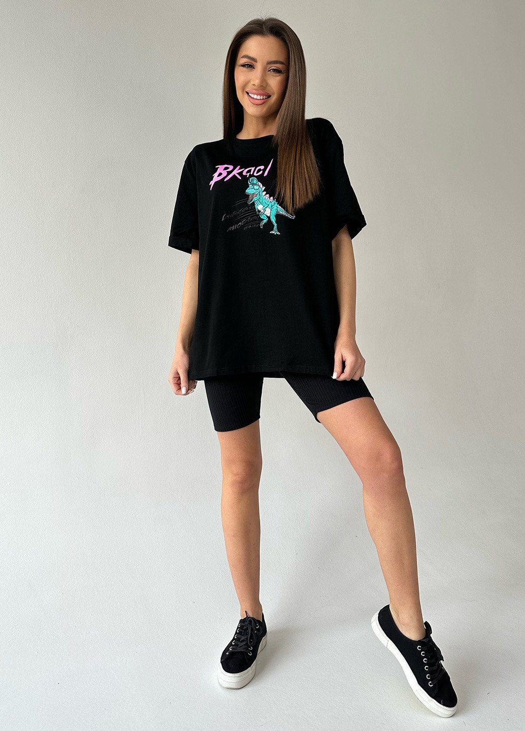 Чорна літня футболка жіноча з коротким рукавом ISSA PLUS WN20-444