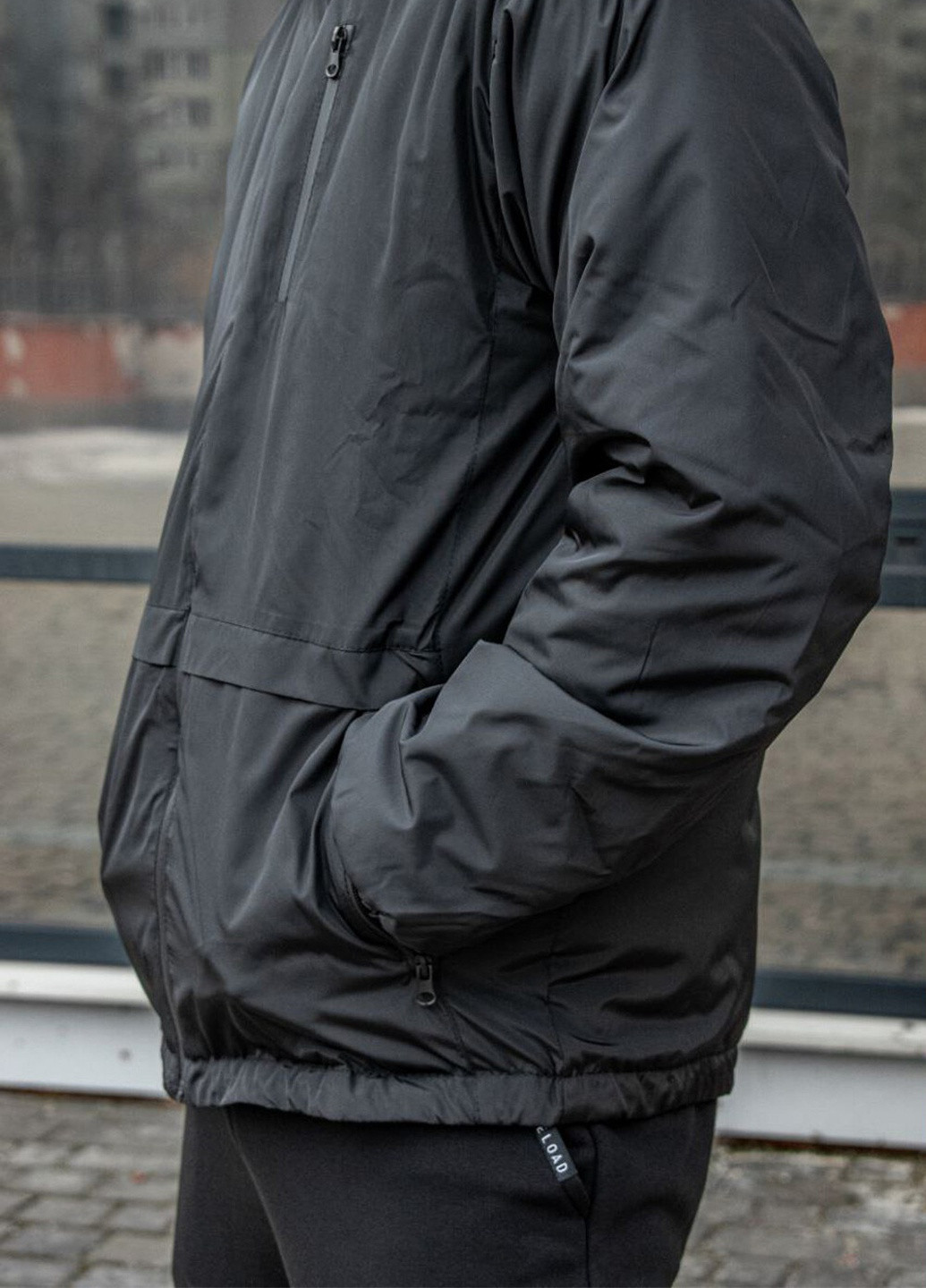 Чорна демісезонна куртка escape Reload