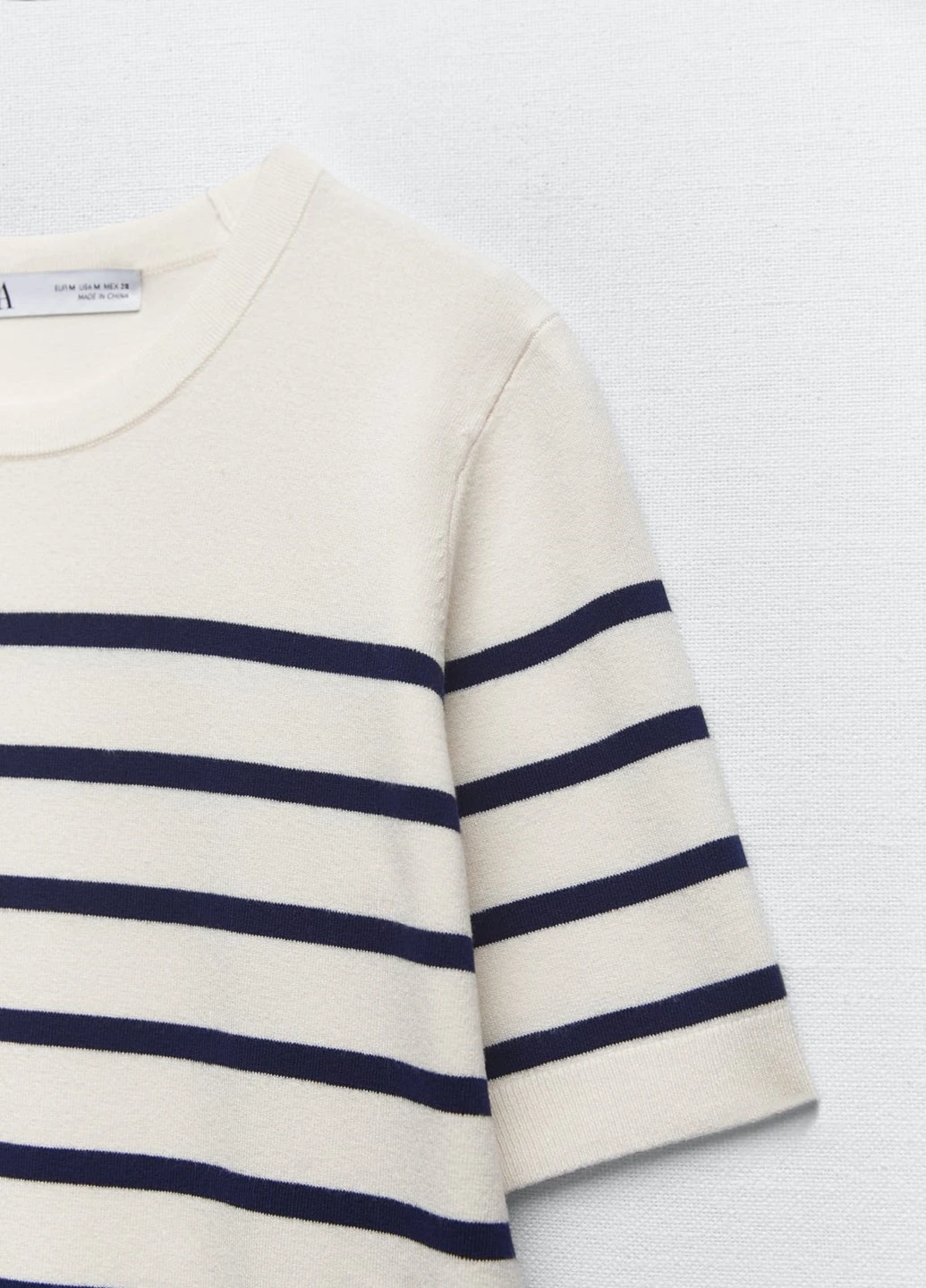 Молочний демісезонний светр Zara