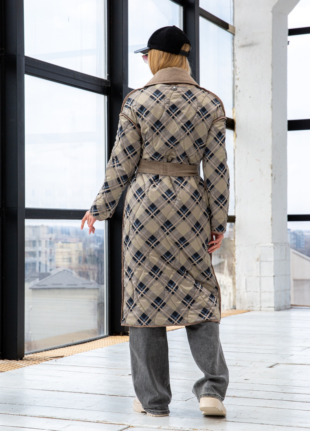 Бежевое демисезонное Пальто MN