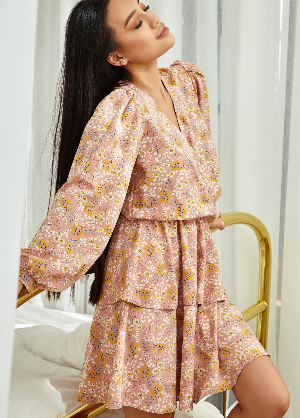 Малиновое повседневный мини платье на запах Jadone Fashion с цветочным принтом