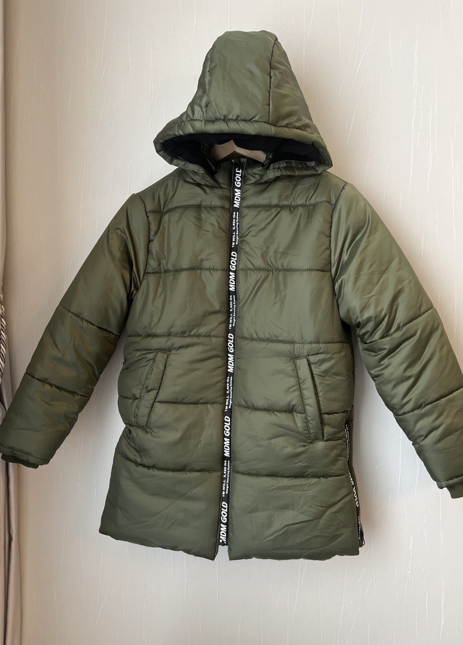 Оливковая зимняя куртка зимняя для девочки MDM
