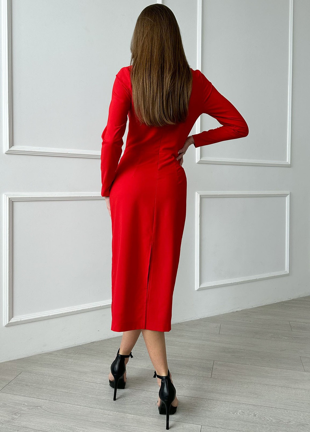 Красное повседневный платье женское футляр ISSA PLUS однотонное