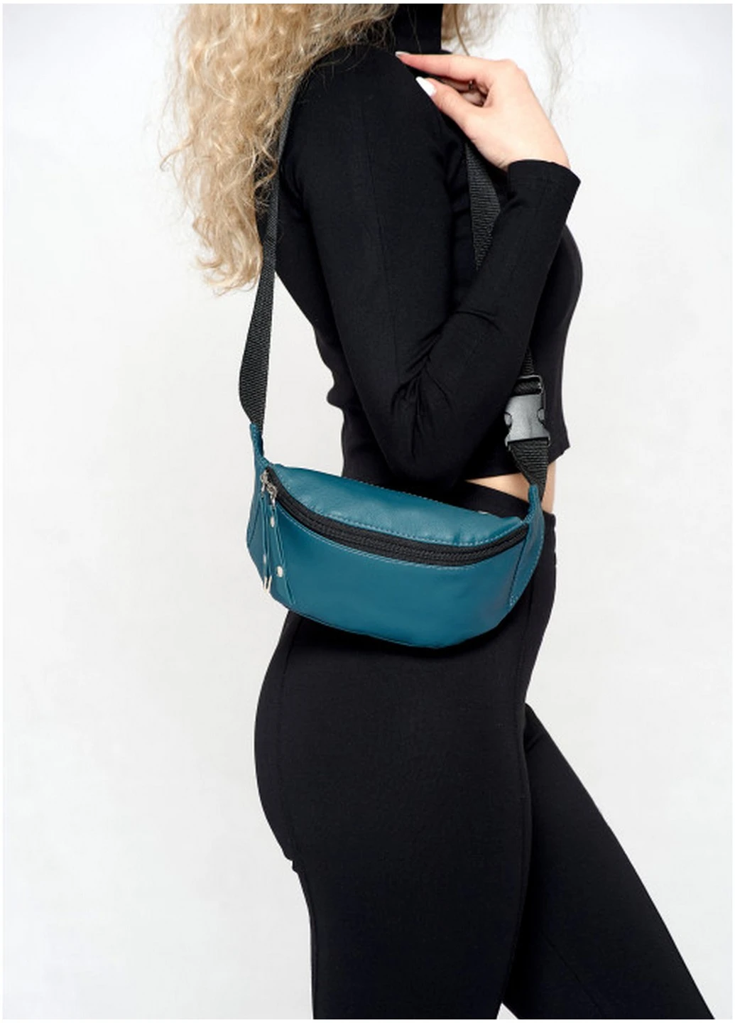 Жіноча сумка бананка 31х12х5 см Sambag (258638271)