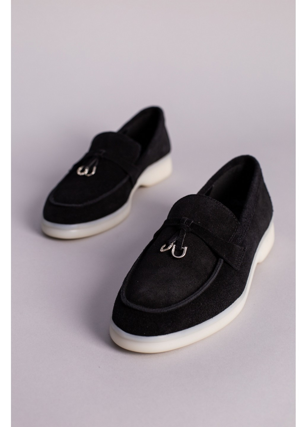 VZUTIK Женские замшевые лоферы 41 черный з натуральная замша, украина — демисезон (258638966)