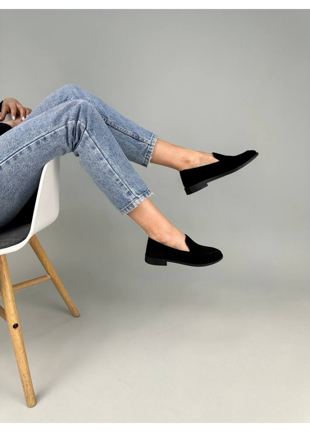 VZUTIK Женские велюровые лоферы 39 черный з натуральный велюр, украина — демисезон (258638471)