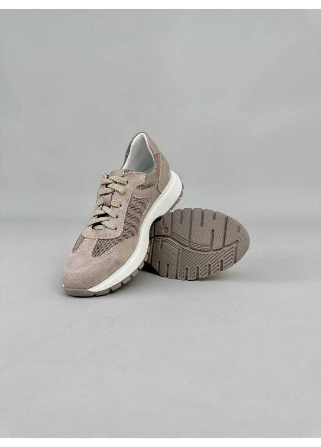 Женские замшевые кроссовки 37 VZUTIK бежевые демисезоны (258638553)