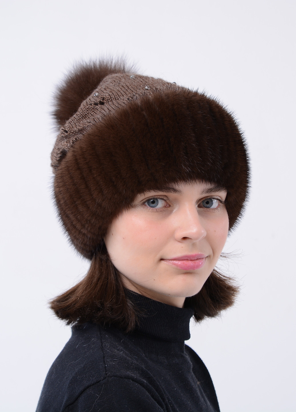 В'язана жіноча норкова шапка з помпоном Меховой Стиль ажур (258653062)