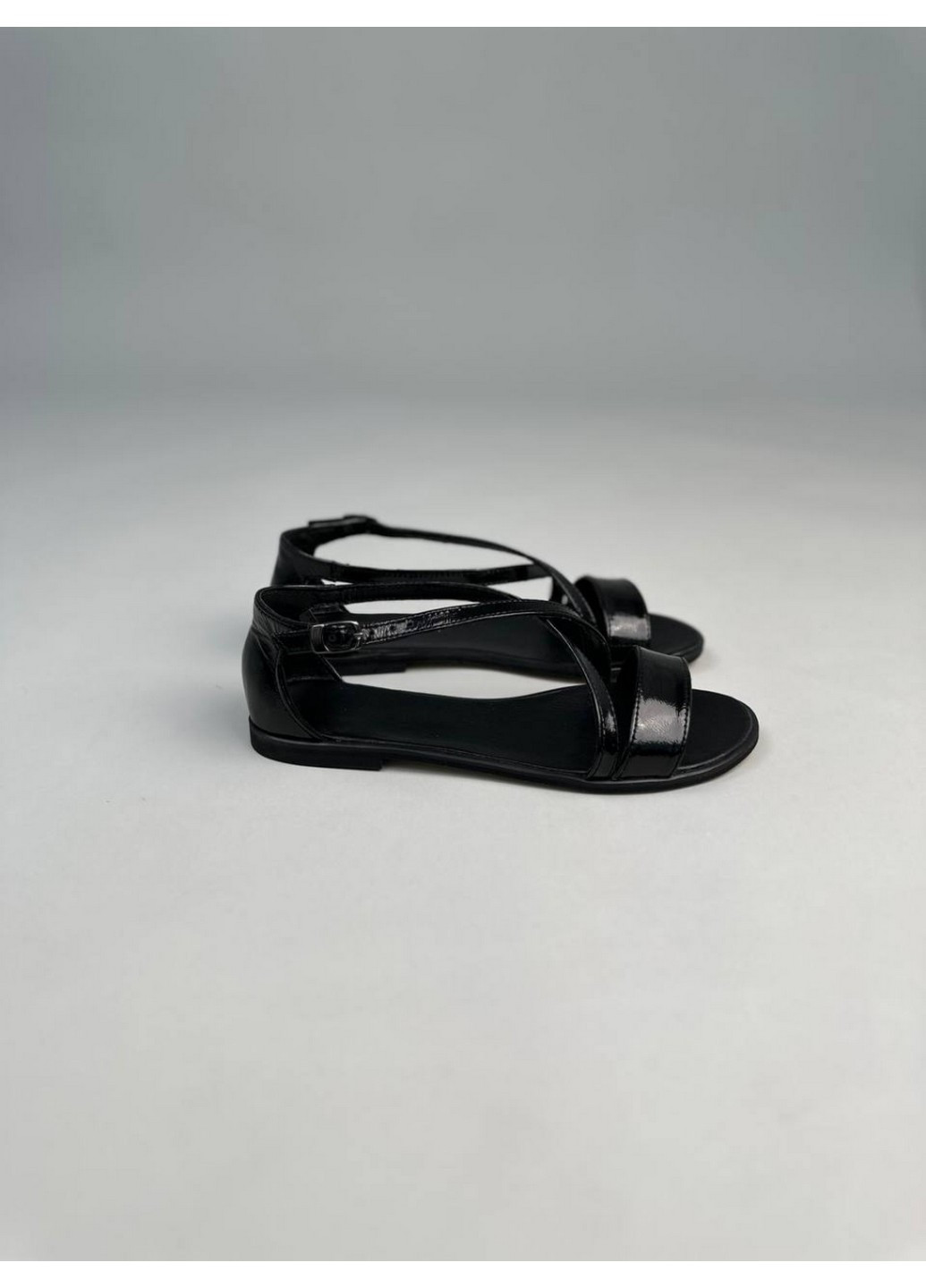 Повседневные женские кожаные босоножки 40 VZUTIK