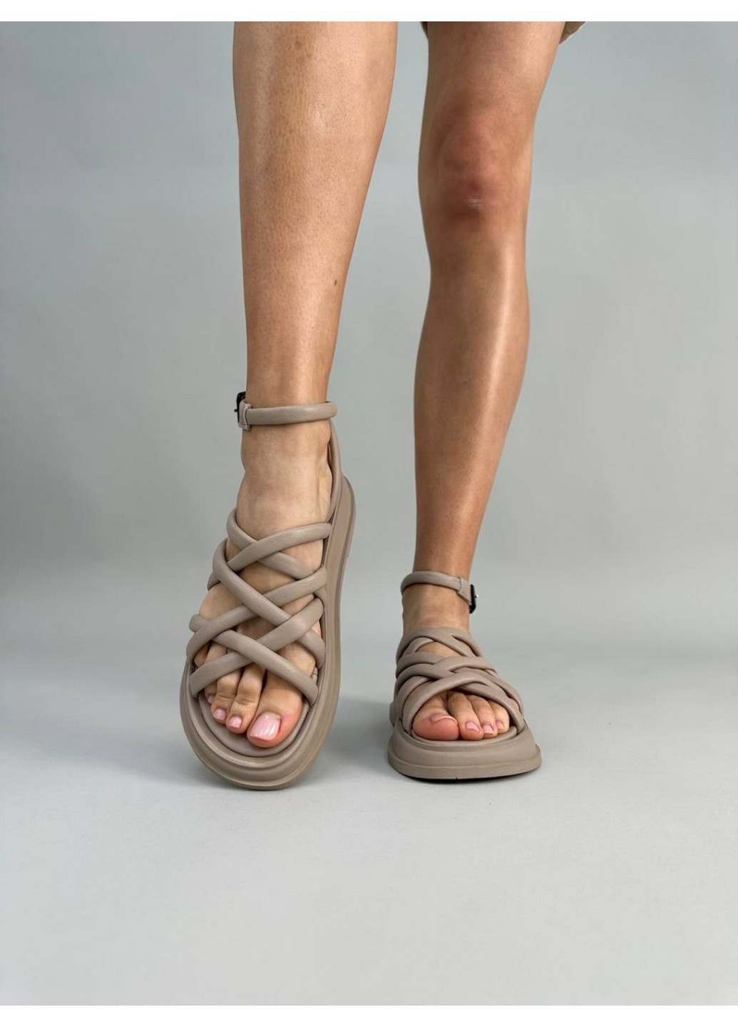 Повседневные женские кожаные босоножки 40 VZUTIK