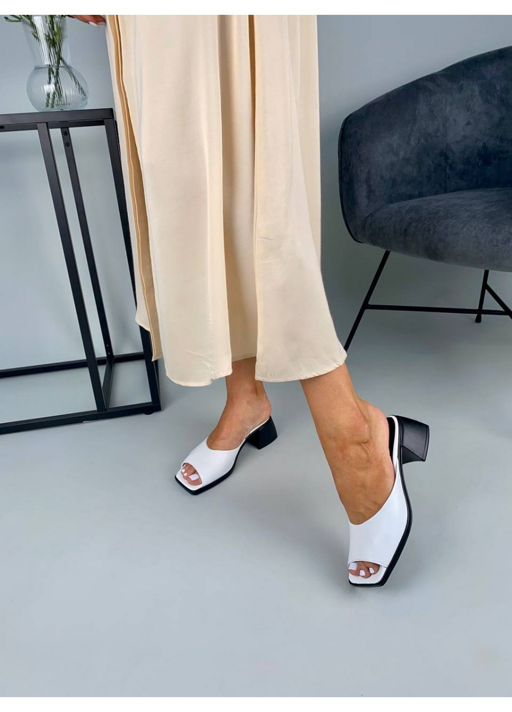 Белые женские кожаные сабо 37 VZUTIK