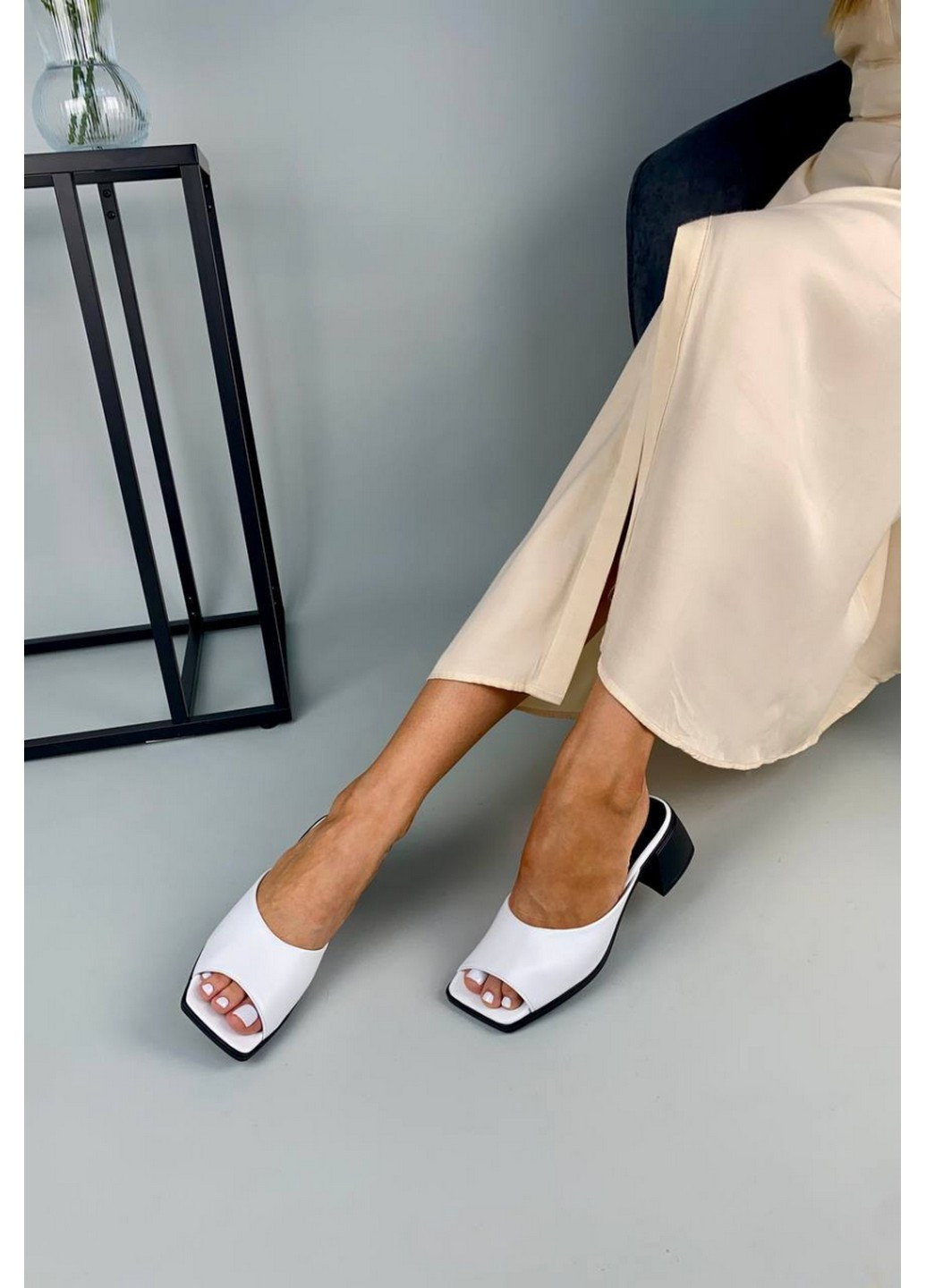 Белые женские кожаные сабо 36 VZUTIK
