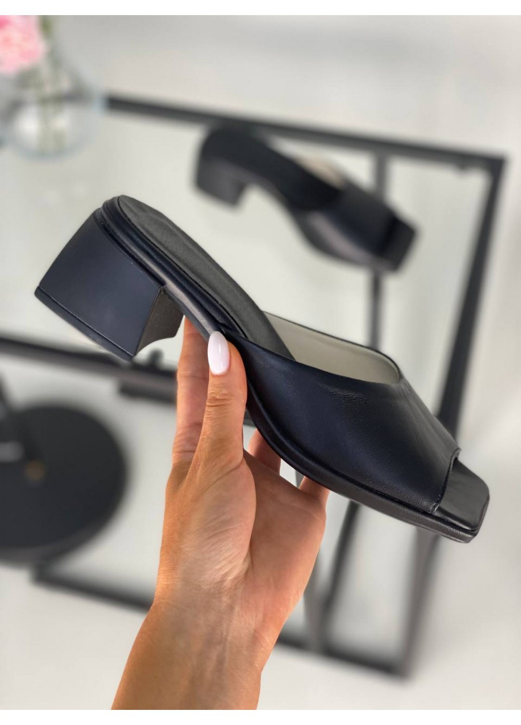 Жіночі шкіряні сабо 36 VZUTIK (258638832)