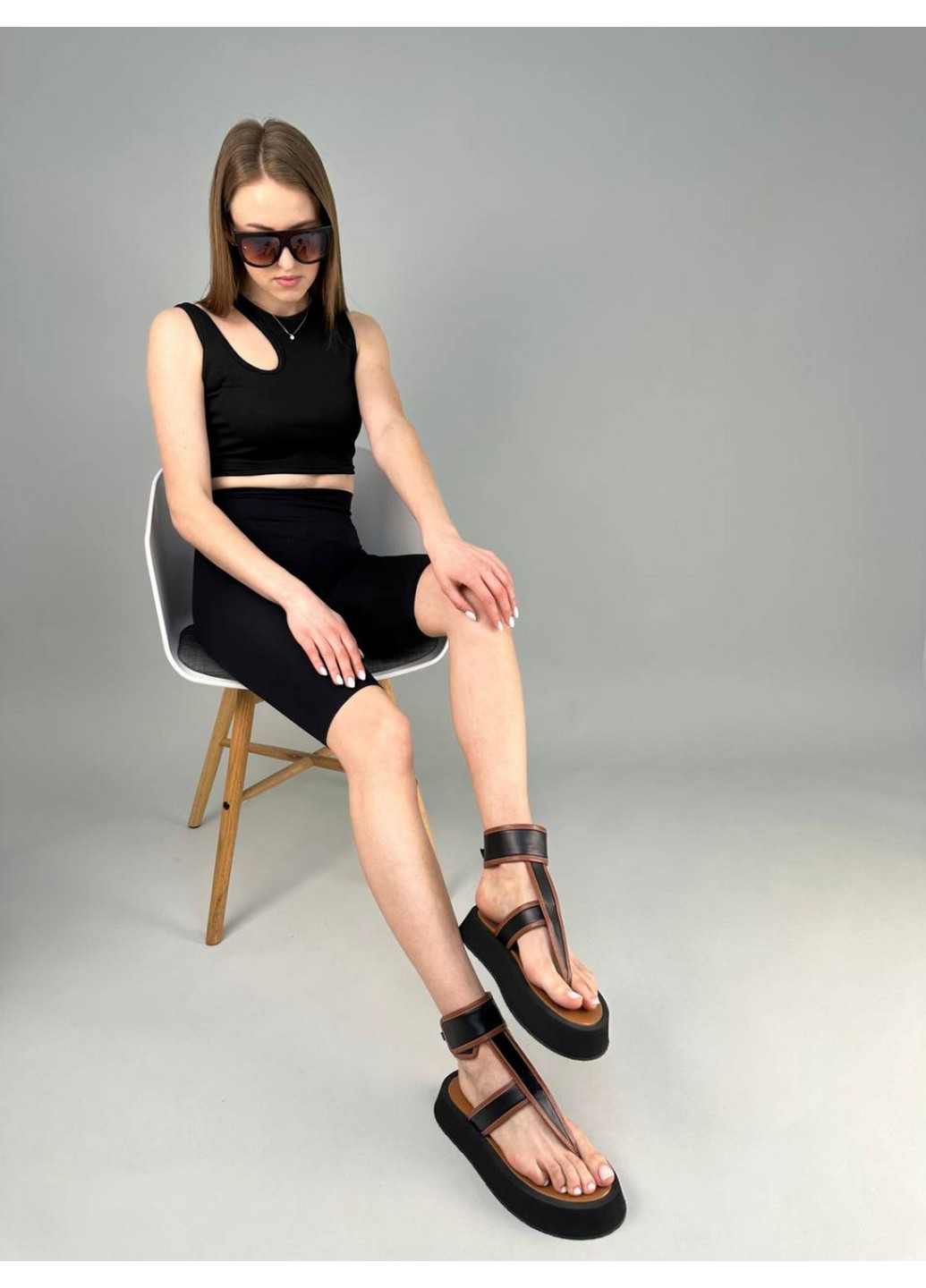 Повседневные женские кожаные босоножки 39 VZUTIK