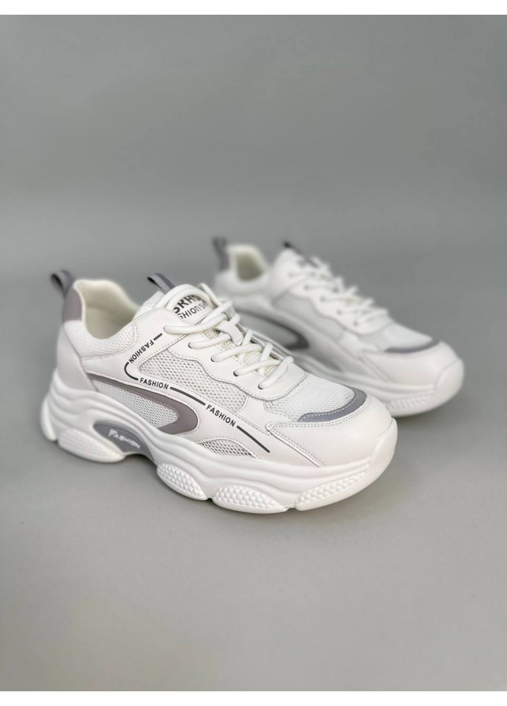 Женские кожаные кроссовки 39 VZUTIK молочные демисезоны (258639550)