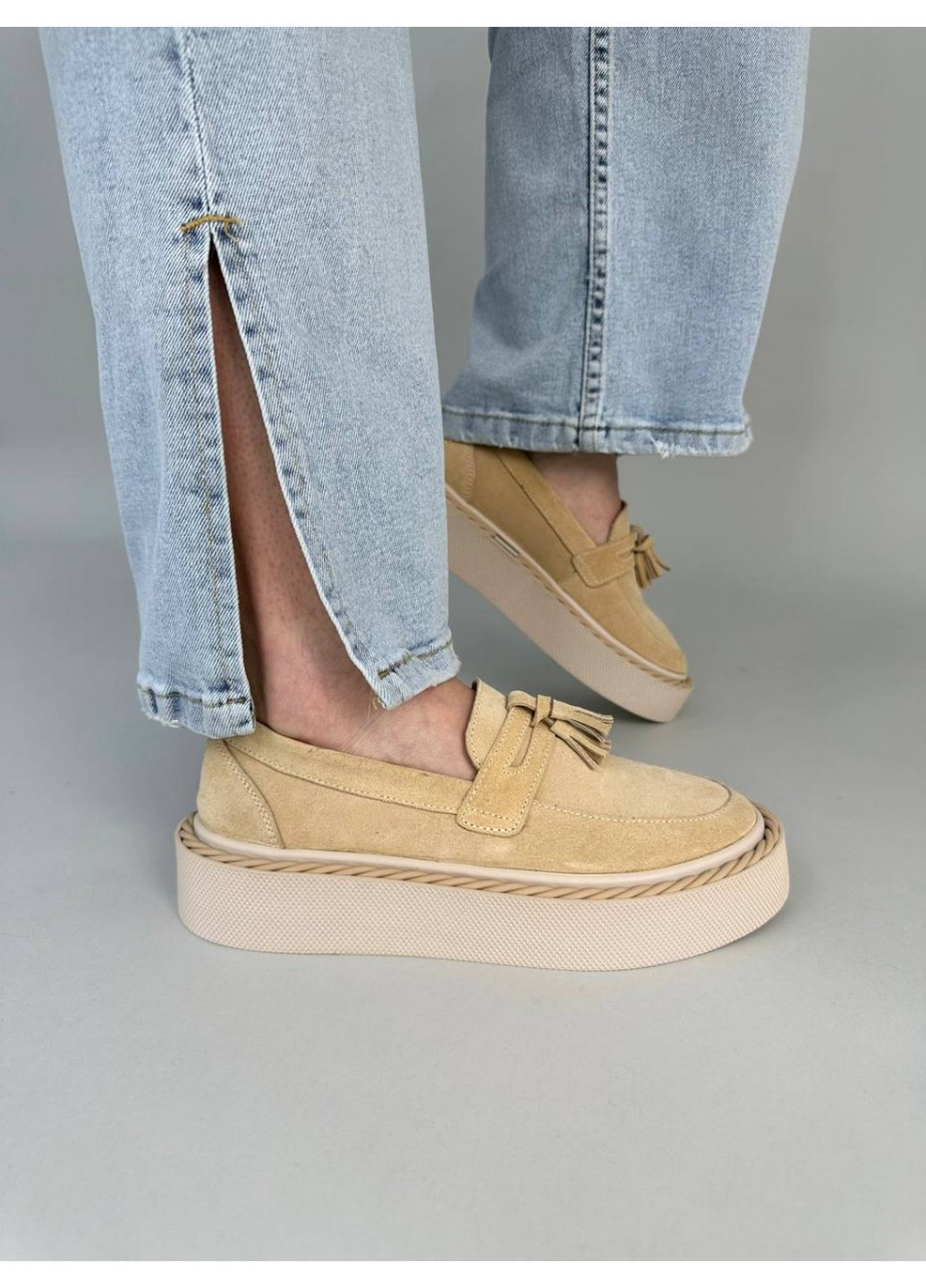 VZUTIK Женские замшевые лоферы 41 песочный з натуральная замша, украина — демисезон (258639561)