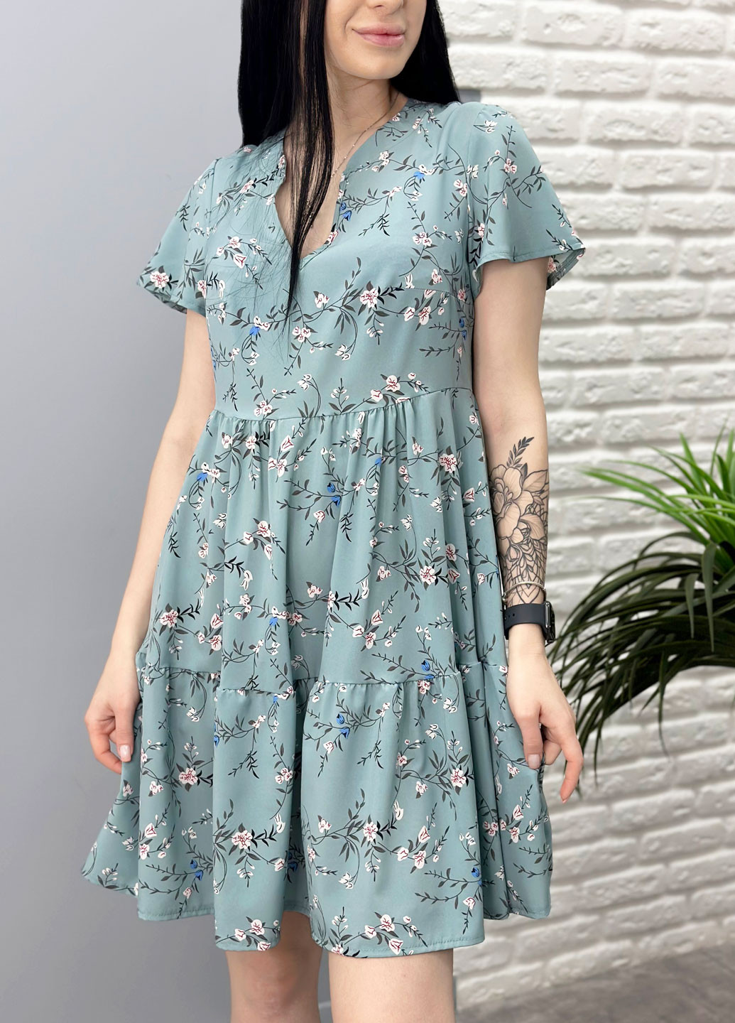 Фисташковое кэжуал короткое летнее платье с цветочным принтом Fashion Girl с цветочным принтом