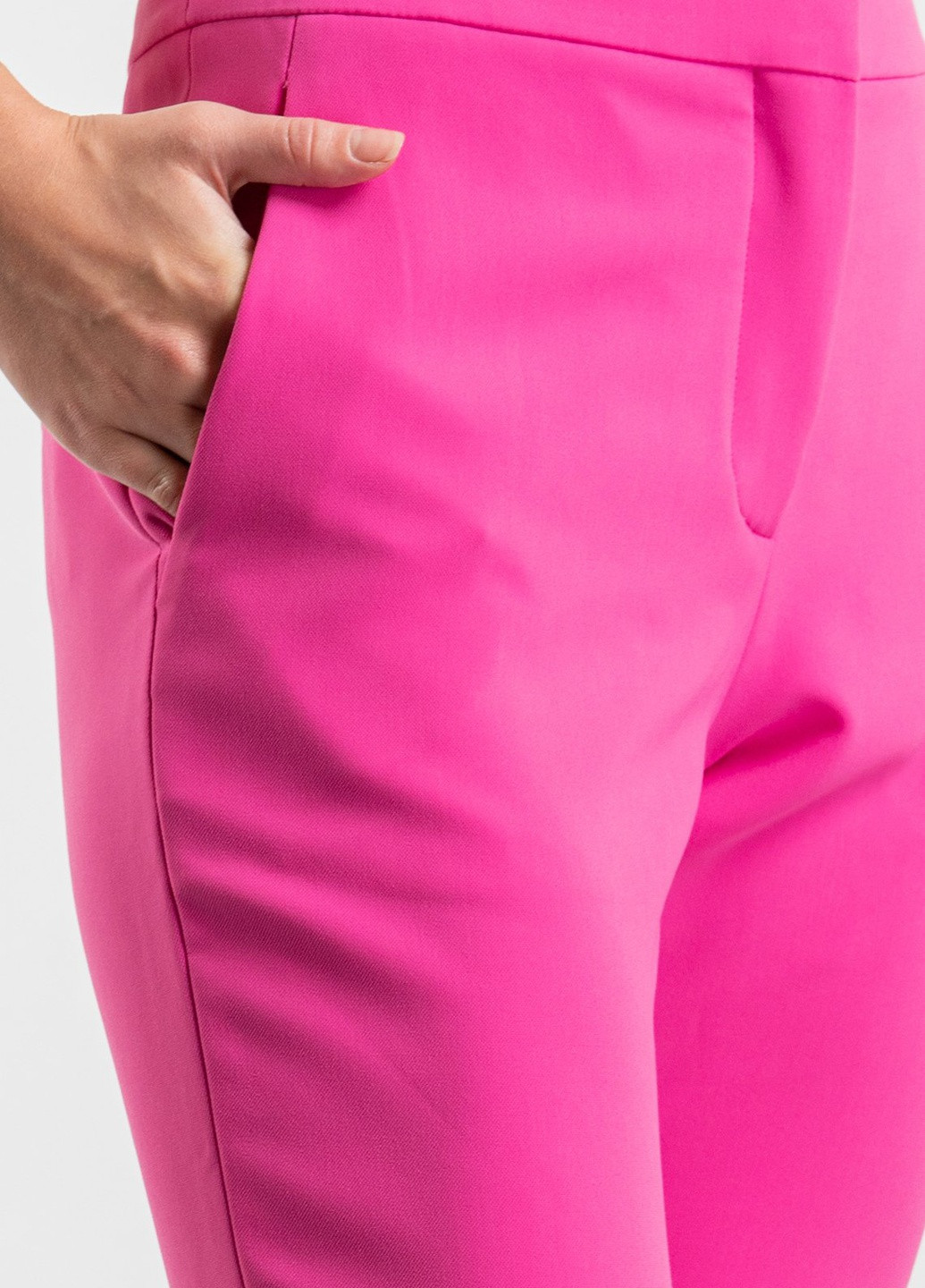 Розовые кэжуал демисезонные брюки Moschino