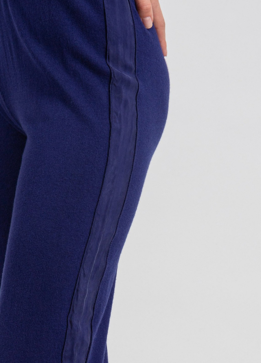 Синие кэжуал демисезонные брюки Escada