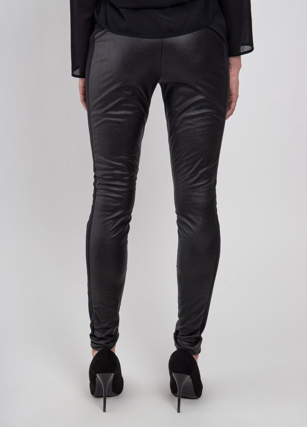 Черные брюки из экокожи Daniela Fargion (258685213)