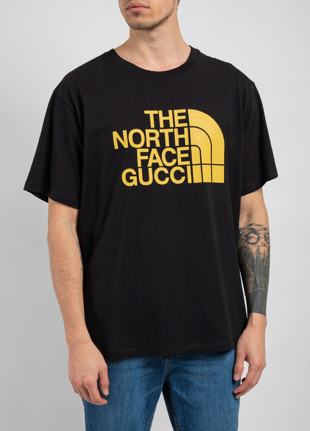Черная черная футболка из коллаборации the north face x Gucci