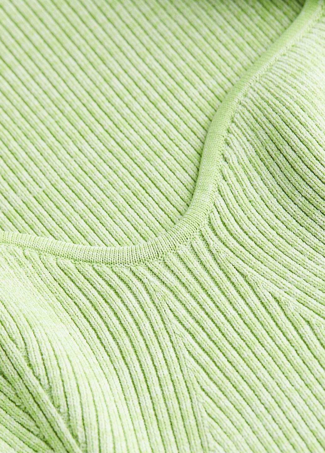 Светло-зеленый демисезонный свитер H&M