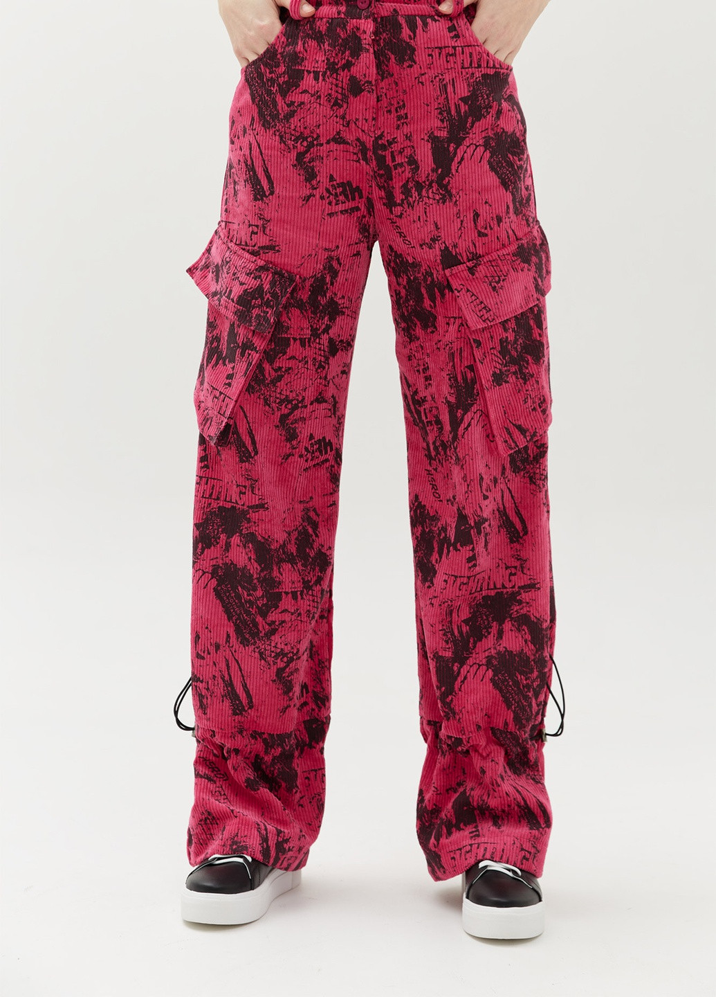 Розовые кэжуал демисезонные брюки Garne
