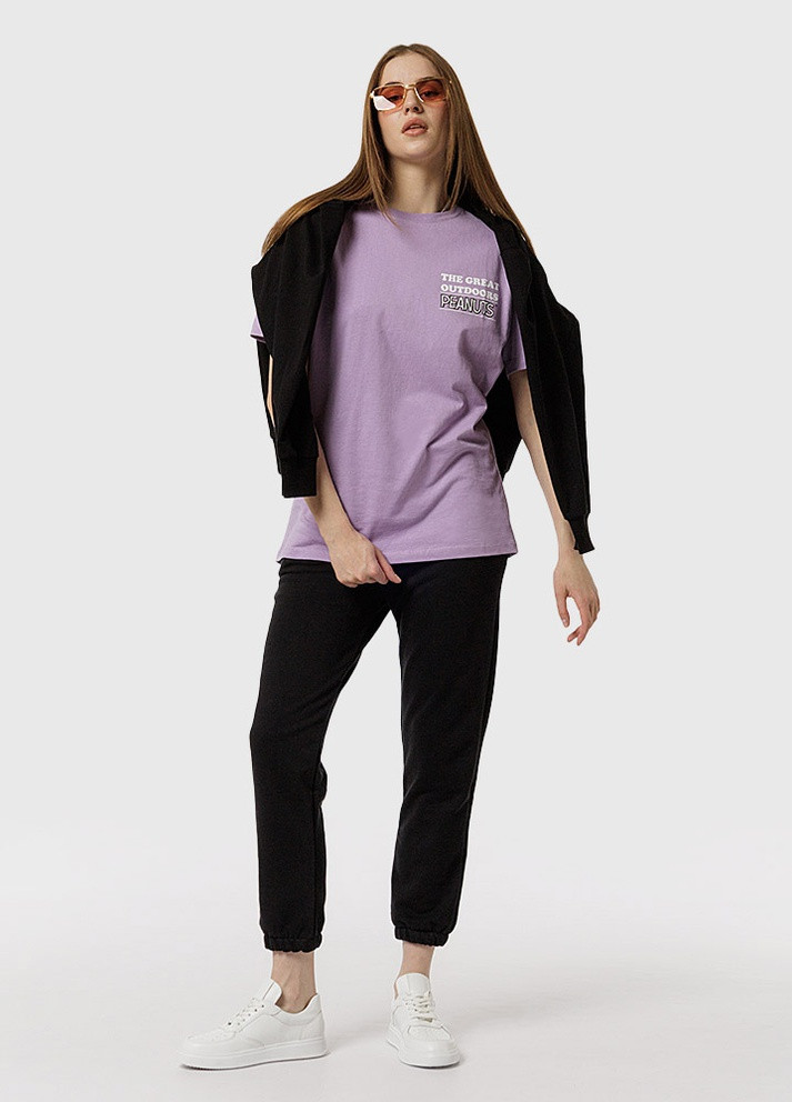 Сиреневая летняя женская футболка регуляр Busem