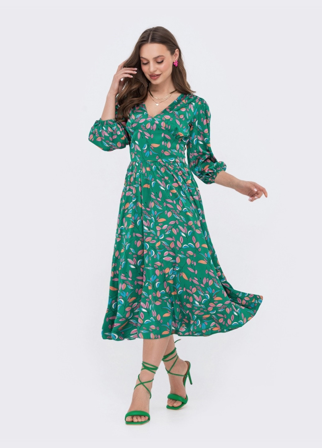 Зеленое зеленое платье-миди в романтичном стиле Dressa