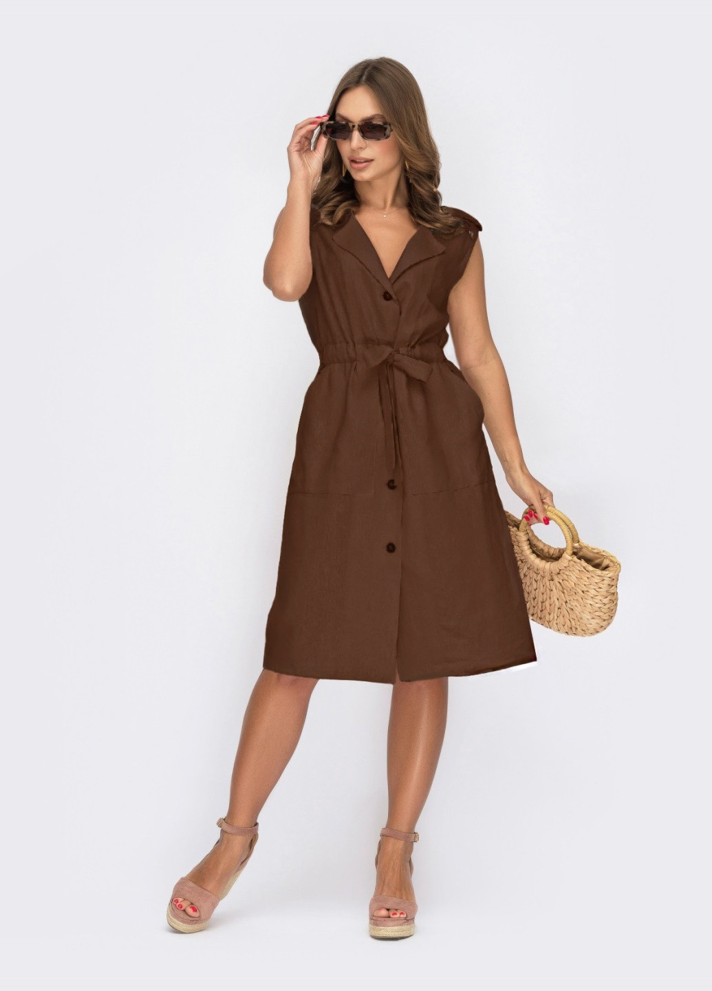 Коричневое платье-рубашка коричневого цвета без рукавов Dressa