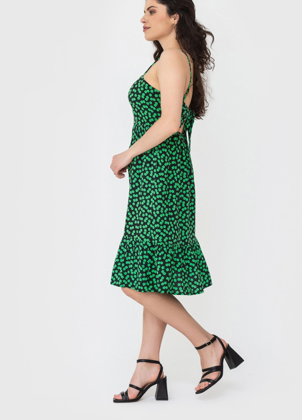 Зеленое кэжуал платье marita Garne однотонное