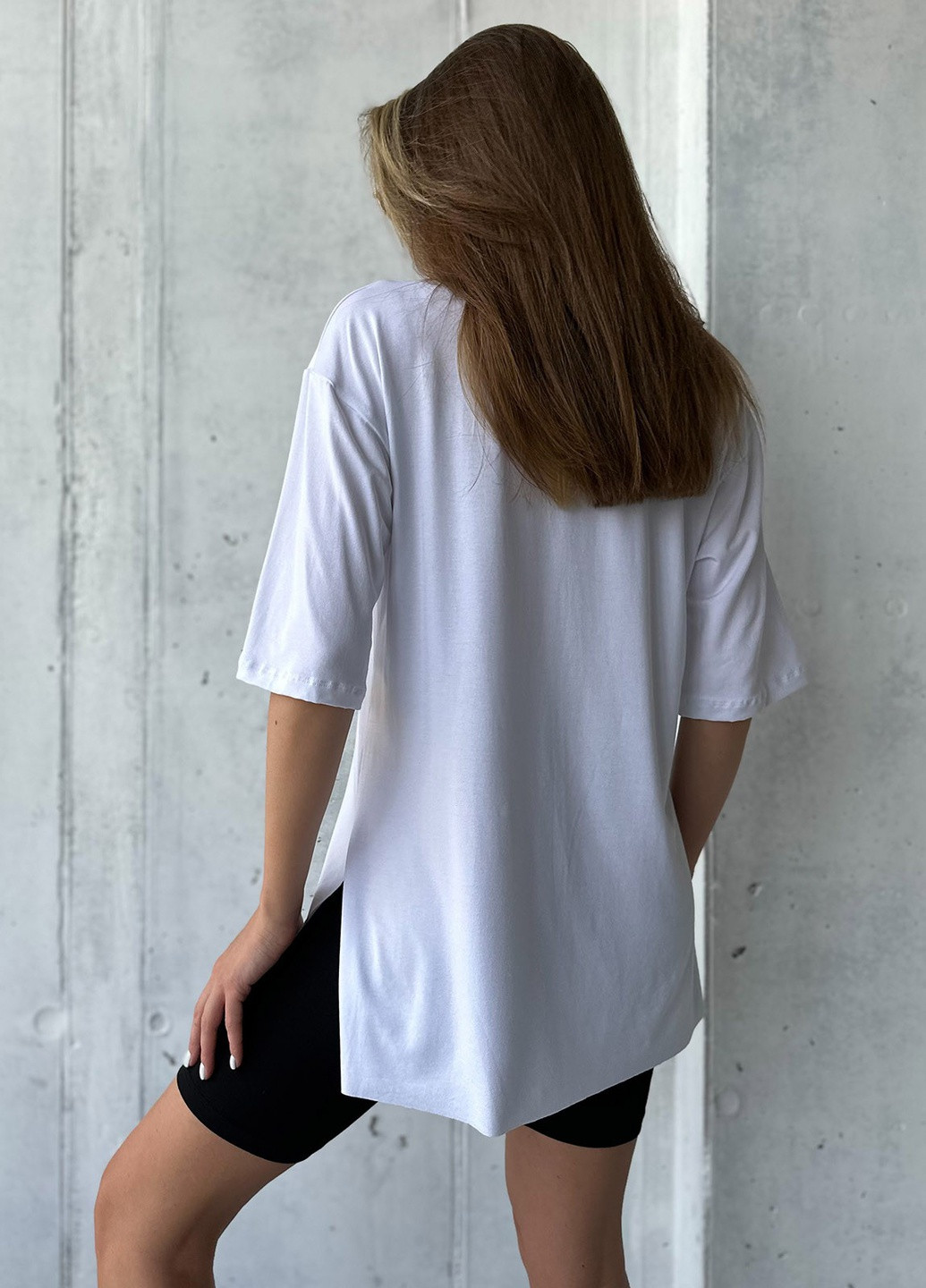 Белая летняя футболка женская с коротким рукавом ISSA PLUS 13978