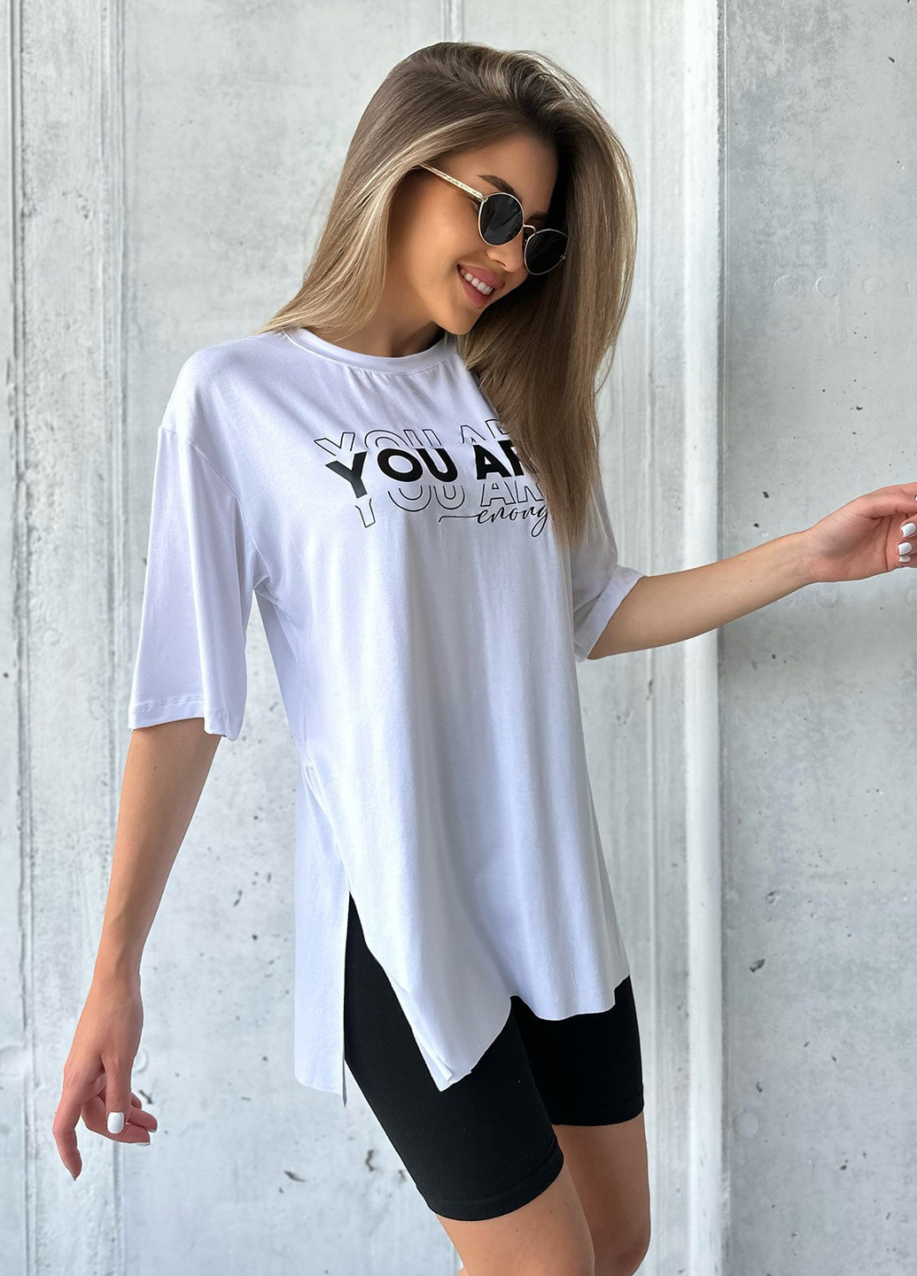 Белая летняя футболка женская с коротким рукавом ISSA PLUS 13978