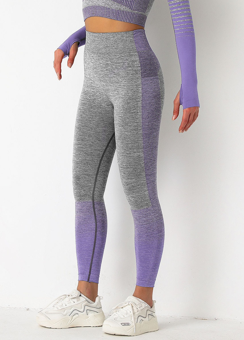Комбинированные демисезонные леггинсы женские спортивные 9661 l серые с фиолетовым Fashion