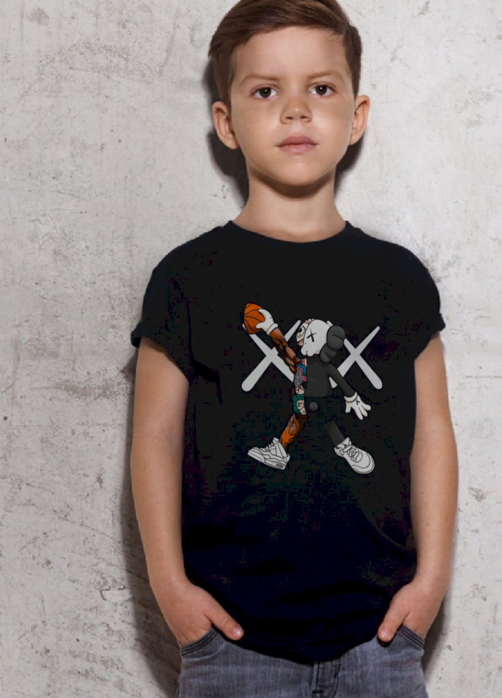 Чорна демісезонна футболка дитяча чорна "kaws" YAPPI