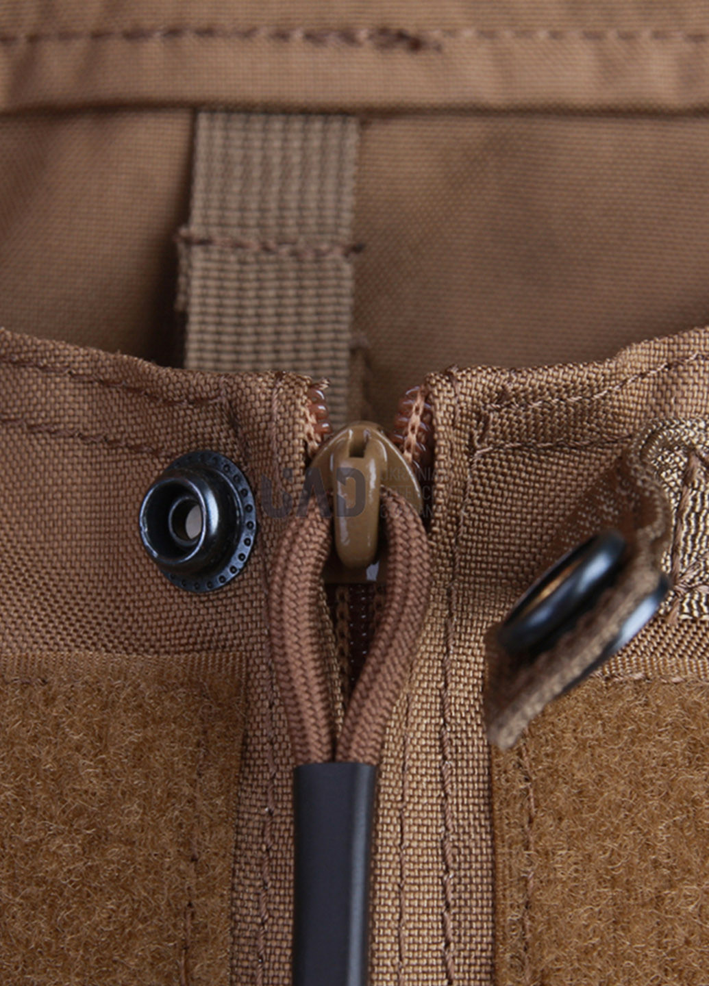 Панель-рюкзак AVS на спину для плитоноски на ZIP и MOLLE Койот Emerson (EM8348CB) (259038203)