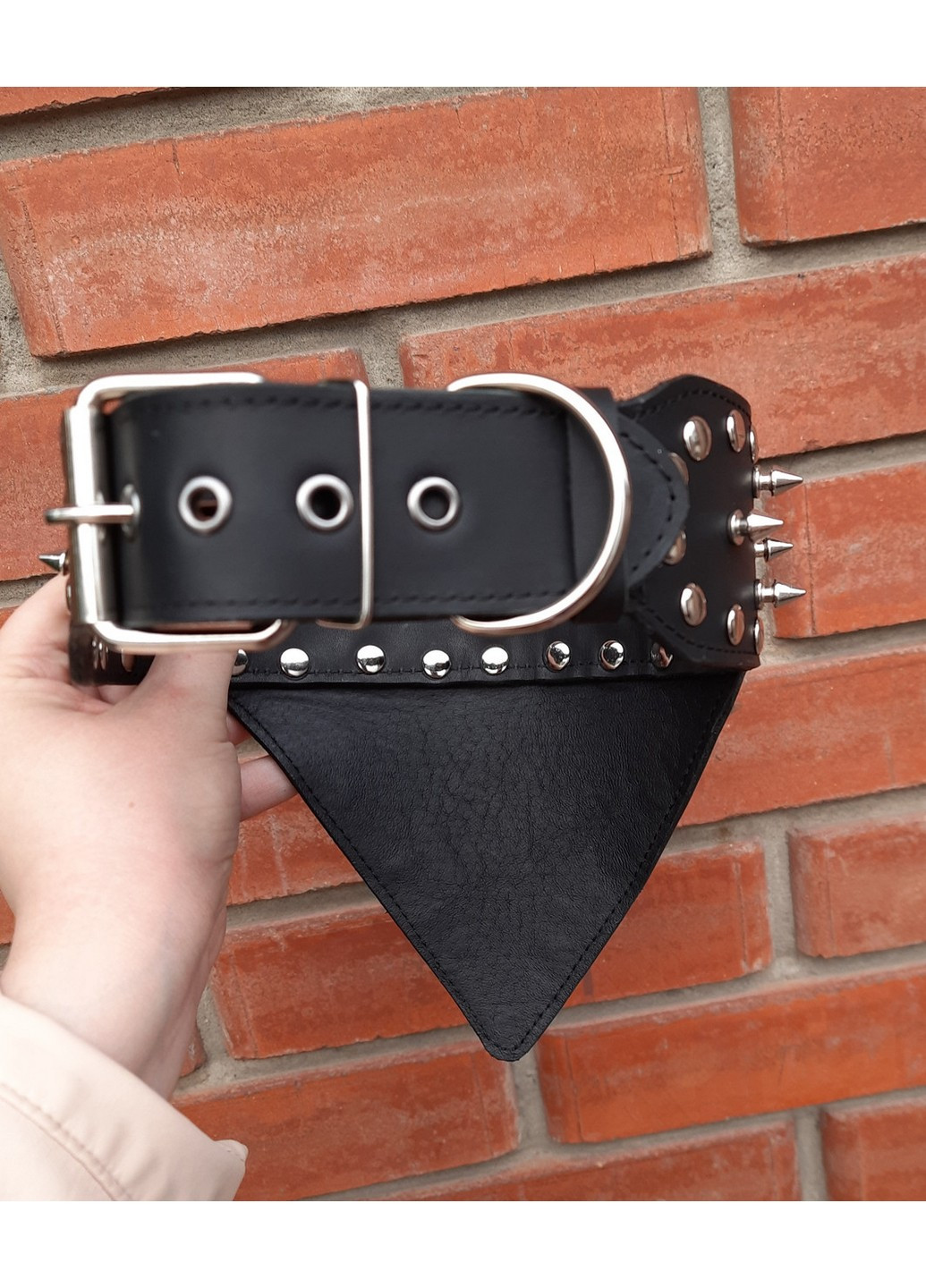 Кожаный ошейник-бандана с шипами M(30-44 см) Lockdog (259090942)