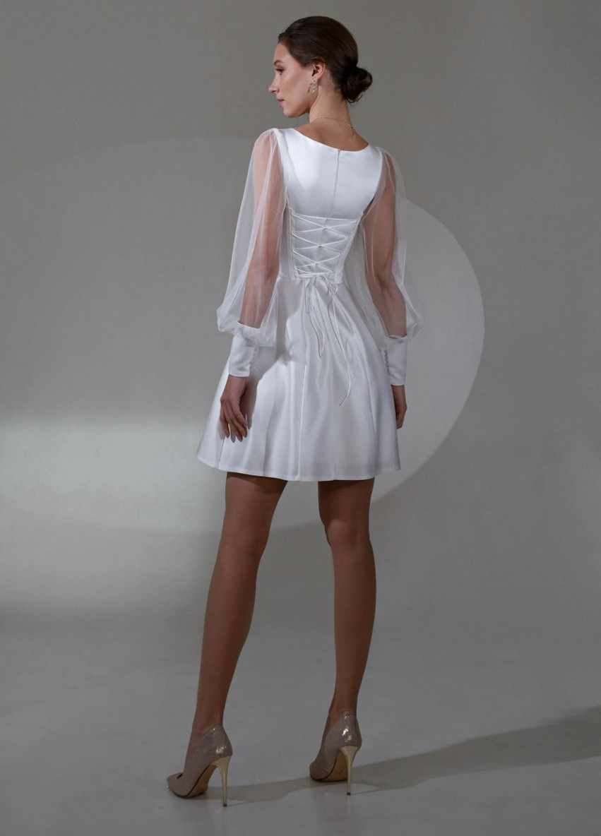 Белое вечернее платье а-силуэт Lolita однотонное