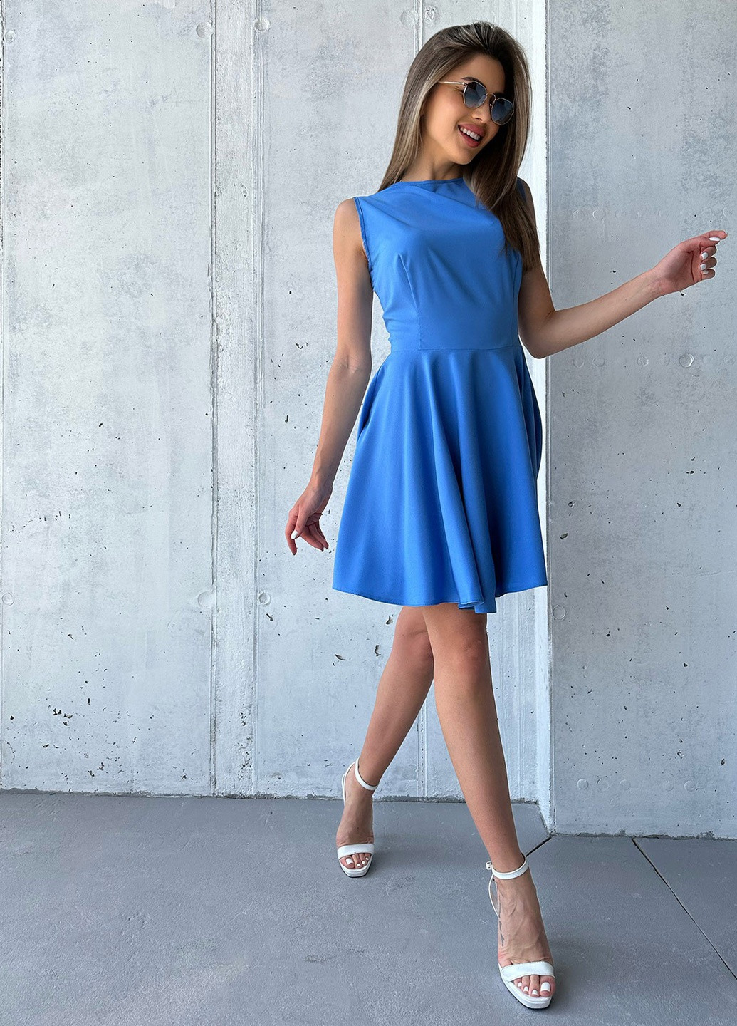 Блакитна повсякденний сукня жіноча кльош ISSA PLUS однотонна