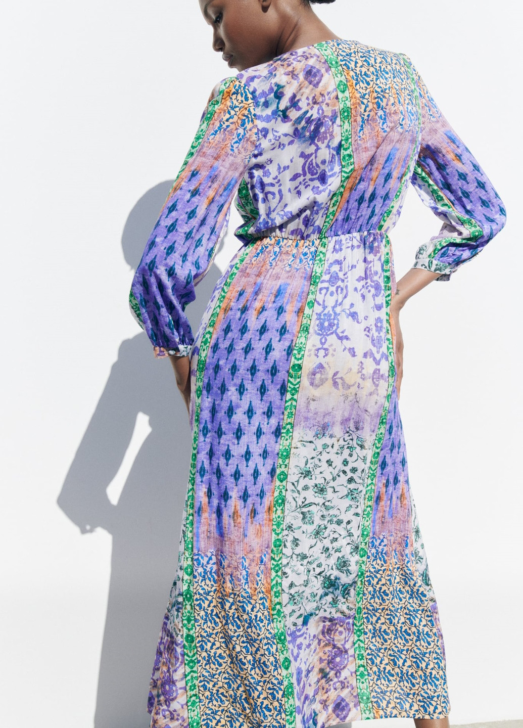 Комбинированное коктейльное платье Zara с абстрактным узором