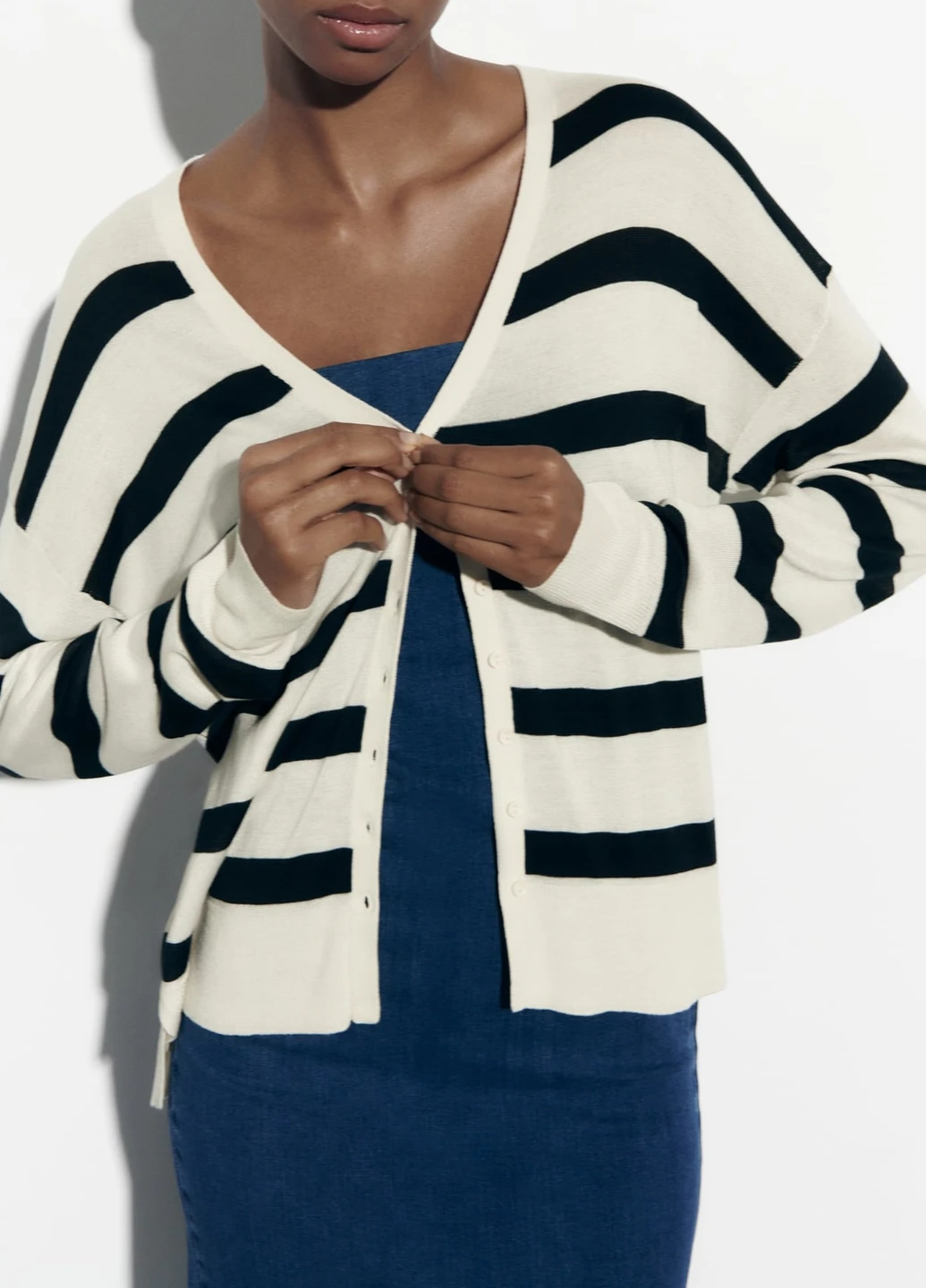 Белый демисезонный кардиган Zara