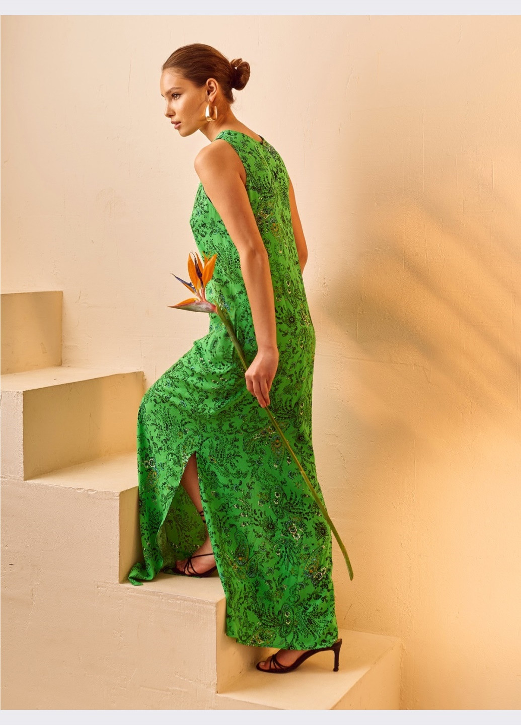 Зеленое принтованное платье-макси из штапеля с разрезами по бокам зеленое Dressa